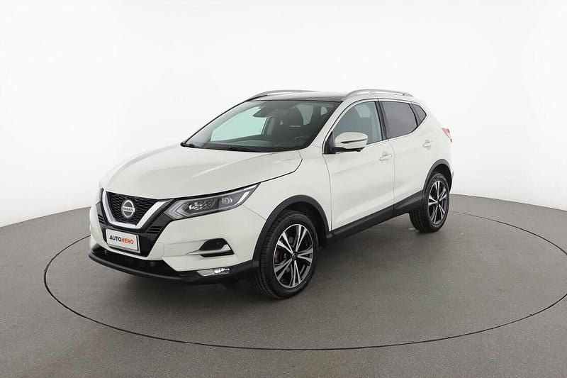 Usata Nissan Qashqai N-Connecta 130 CV (95 kW) 2019 Bianco SUV