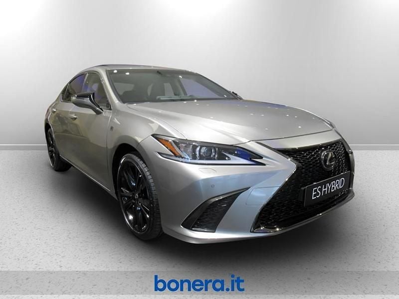 Grigio Usata 2023 Lexus ES300 Tre volumi | 51.500 € - Immagine 1/4