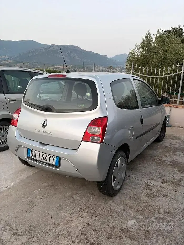 Usata Renault Twingo 58 CV (42 kW) 2009 Grigio Utilitaria