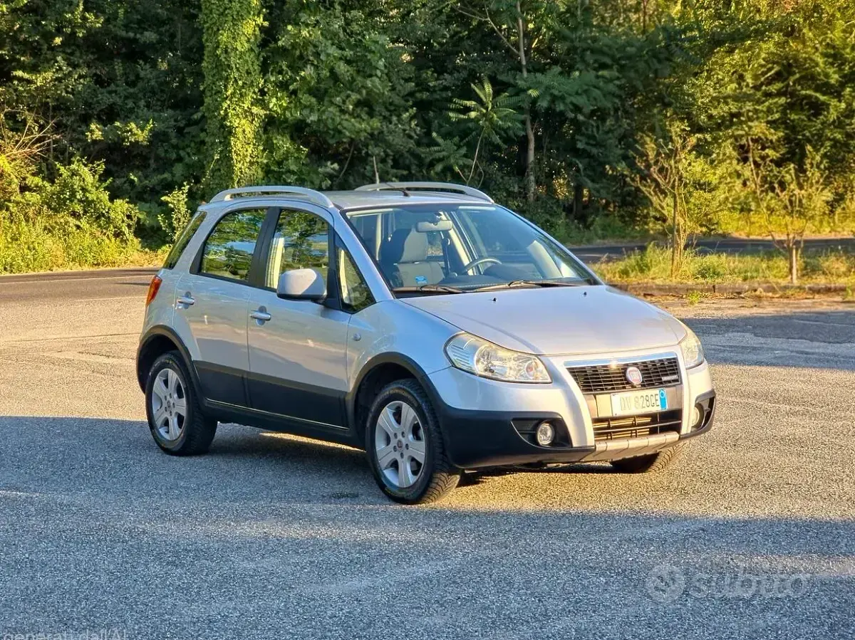 Usata Fiat Sedici 120 CV (88 kW) 2009 SUV