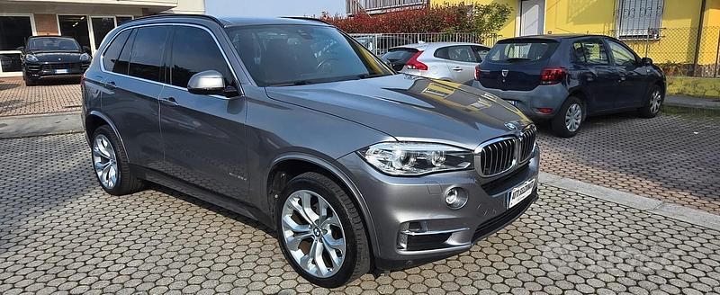 Usata BMW X5 Luxury Line 231 CV (169 kW) 2015 Grigio SUV