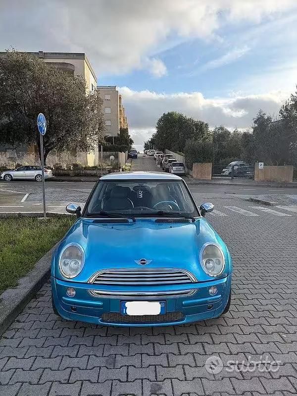 Usata Mini Cooper 116 CV (85 kW) 2004 Blu/azzurro Utilitaria