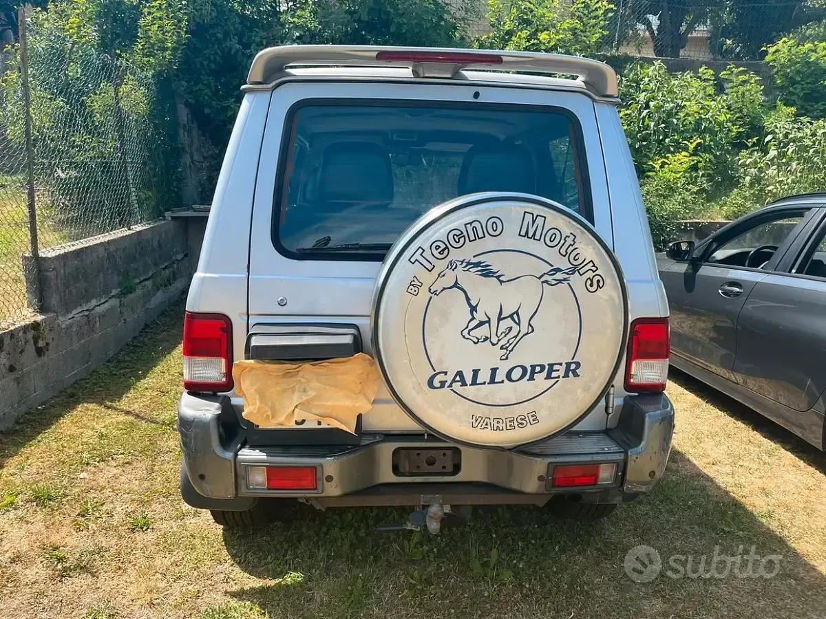 Usata Hyundai Galloper 100 CV (73 kW) 2001 Grigio SUV