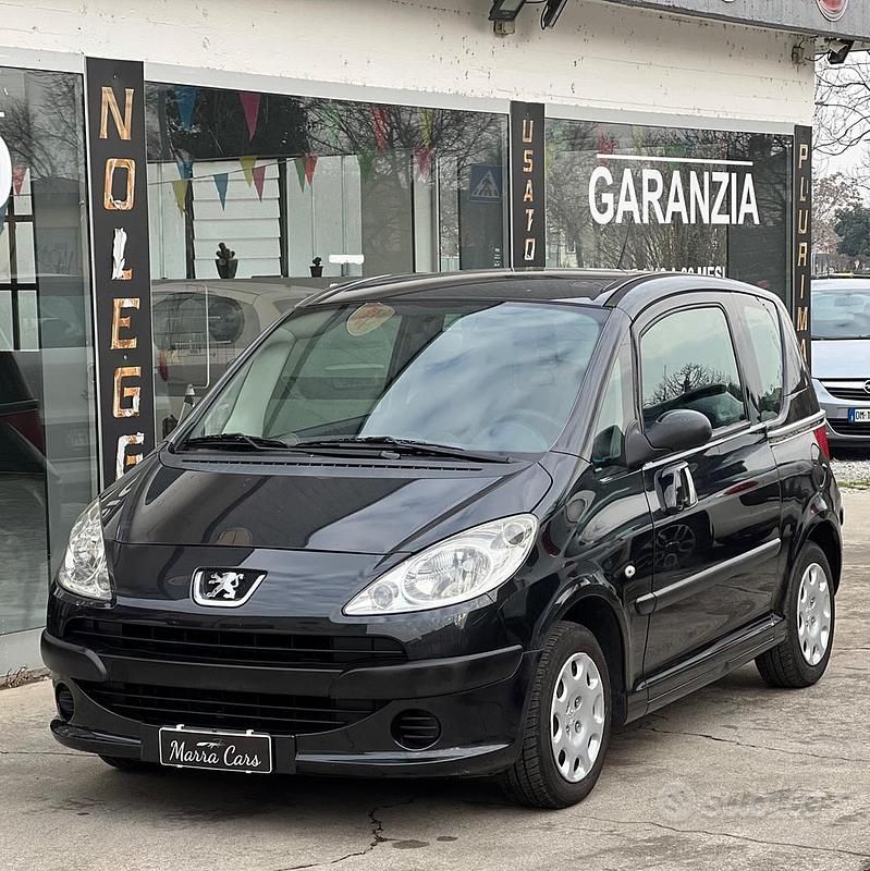 Usata Peugeot 1007 73 CV (53 kW) 2007 Nero Monovolume