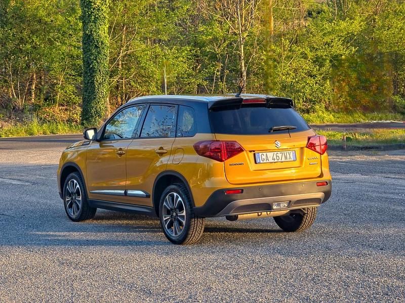 Usata Suzuki Vitara 129 CV (94 kW) 2020 Giallo SUV