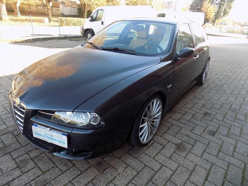Usata Alfa Romeo 156 Distinctive 175 CV (128 kW) 2003 Nero Station wagon
