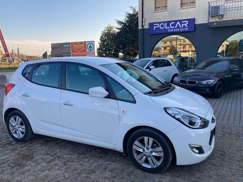 Usata Hyundai ix20 Comfort 90 CV (66 kW) 2013 Bianco Utilitaria