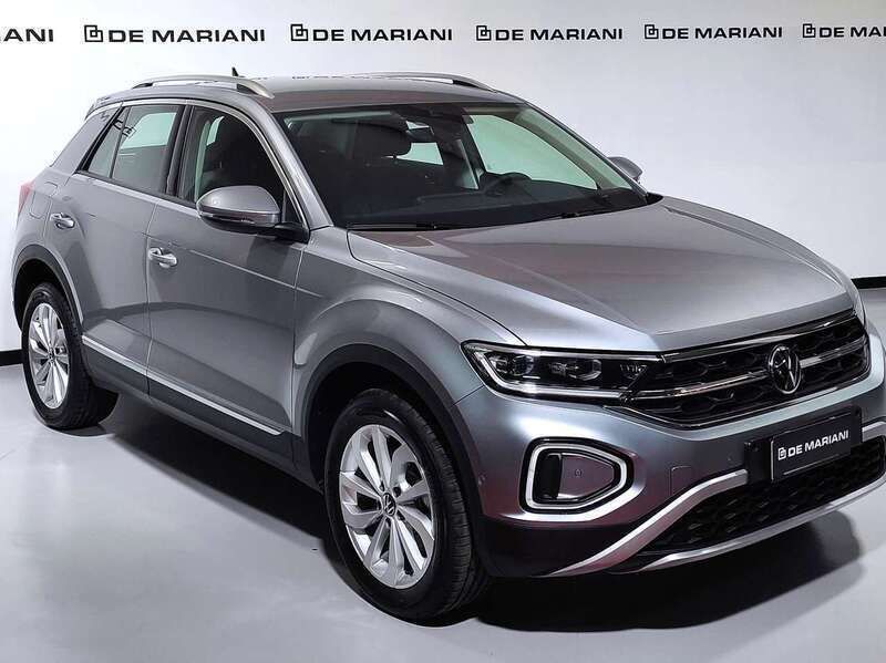 Usata VW T-Roc Style 150 CV (110 kW) 2024 Argento SUV