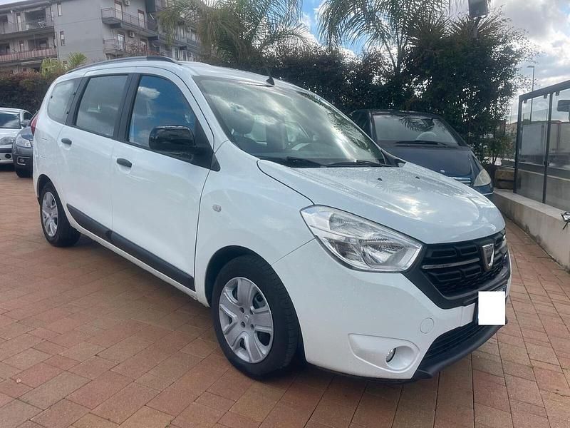 Usata Dacia Lodgy 116 CV (85 kW) 2021 Bianco Monovolume