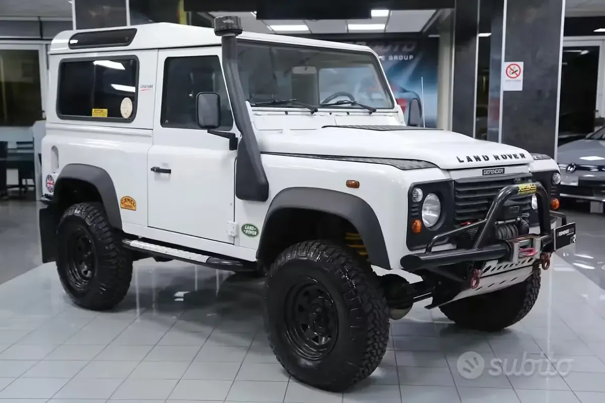 Usata Land Rover Defender 122 CV (89 kW) 2006 Bianco SUV