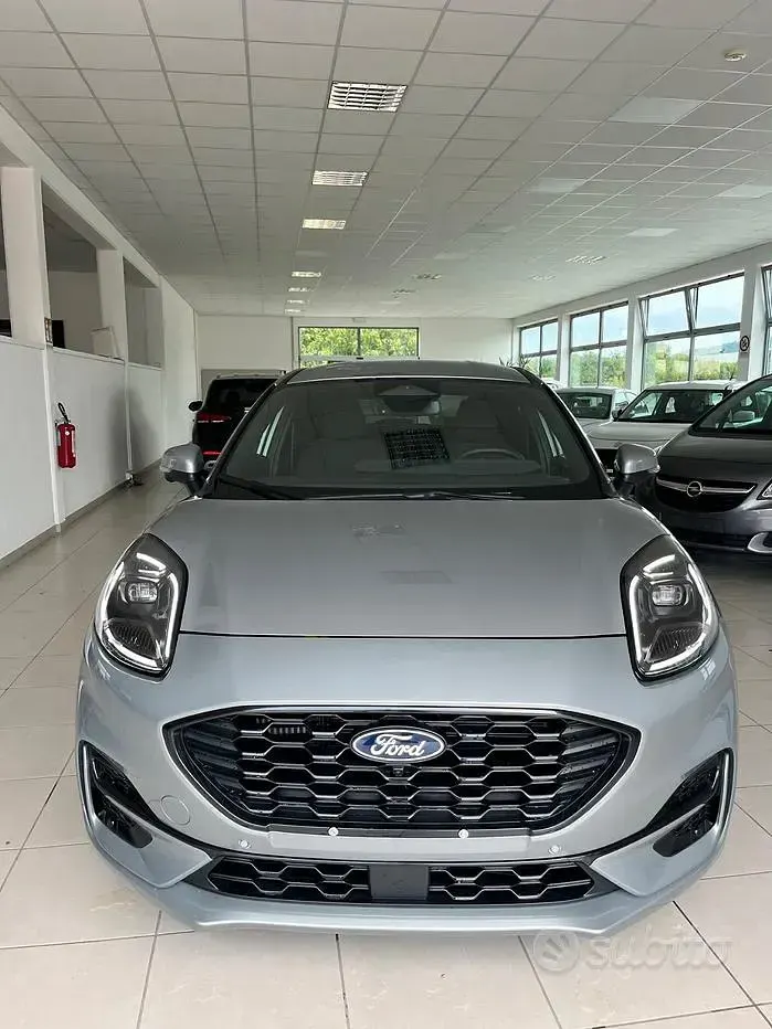 Usata Ford Puma ST-Line 125 CV (91 kW) 2025 Grigio SUV