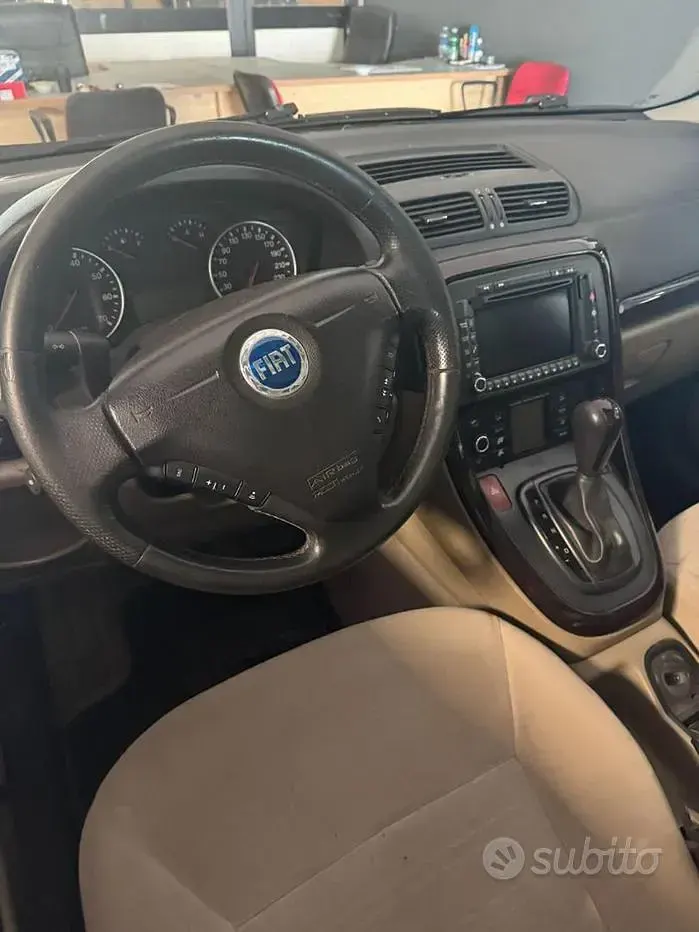 Usata Fiat Croma Active 150 CV (110 kW) 2006 Marrone Station wagon