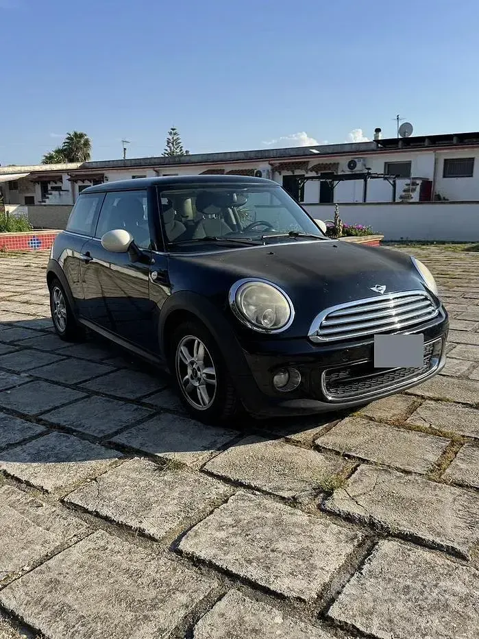 Begagnad Mini One D 90 HK (66 kW) 2011 Svart Halvkombi