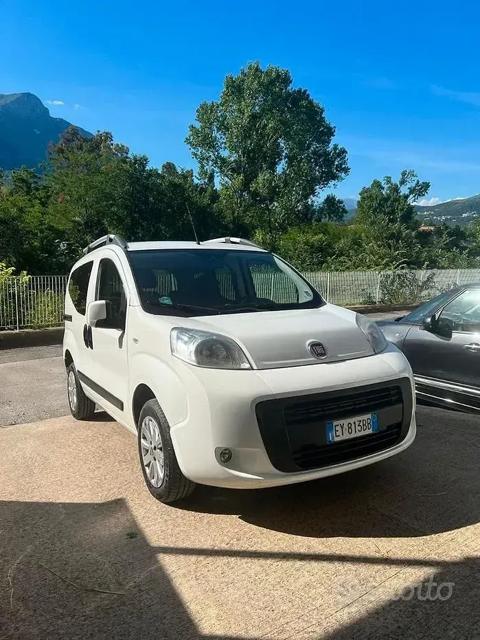 Usata Fiat Qubo Trekking 75 CV (55 kW) 2015 Bianco Monovolume