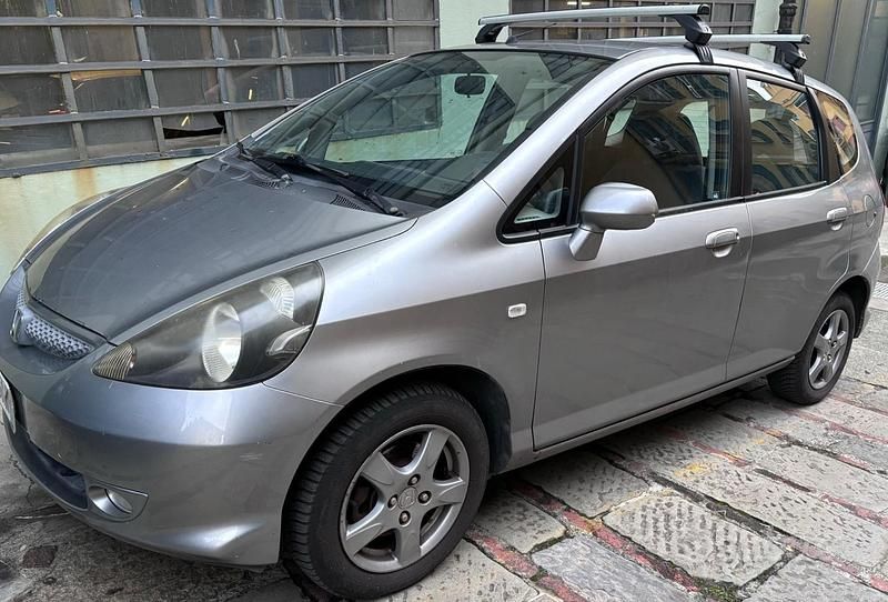 Usata Honda Jazz 82 CV (60 kW) 2007 Grigio Utilitaria