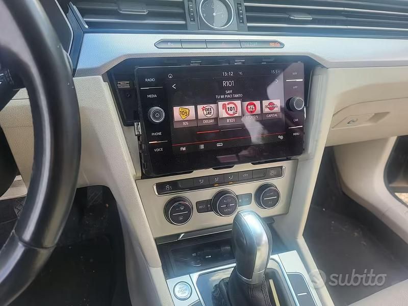 Usata VW Passat 150 CV (110 kW) 2015 Grigio Station wagon