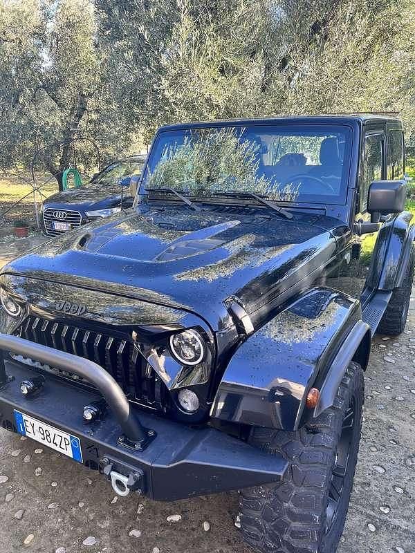 Usata Jeep Wrangler Sahara 220 CV (161 kW) 2015 Nero SUV