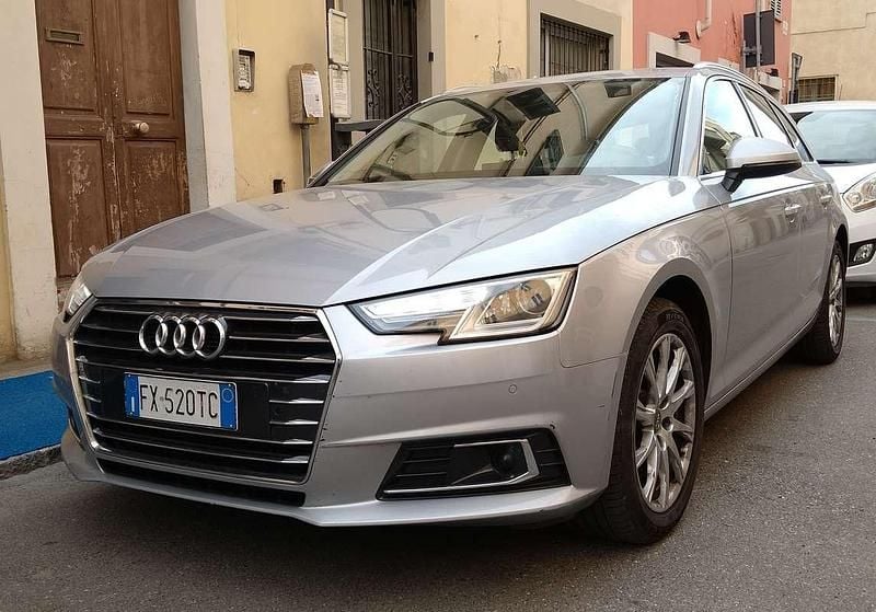 Usata 2019 Audi A4 Ambiente Station wagon | 11.900 € (Super prezzo) - Immagine 1/4