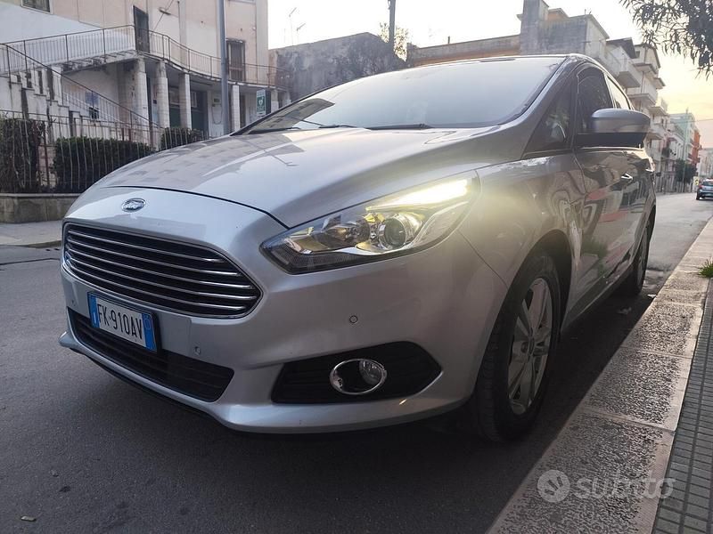 Usata Ford S-MAX Business Edition 150 CV (110 kW) 2017 Grigio Monovolume