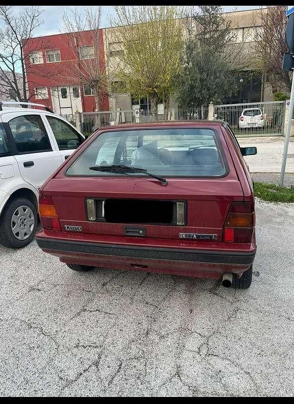 Usata Lancia Delta 80 CV (58 kW) 1991 Utilitaria
