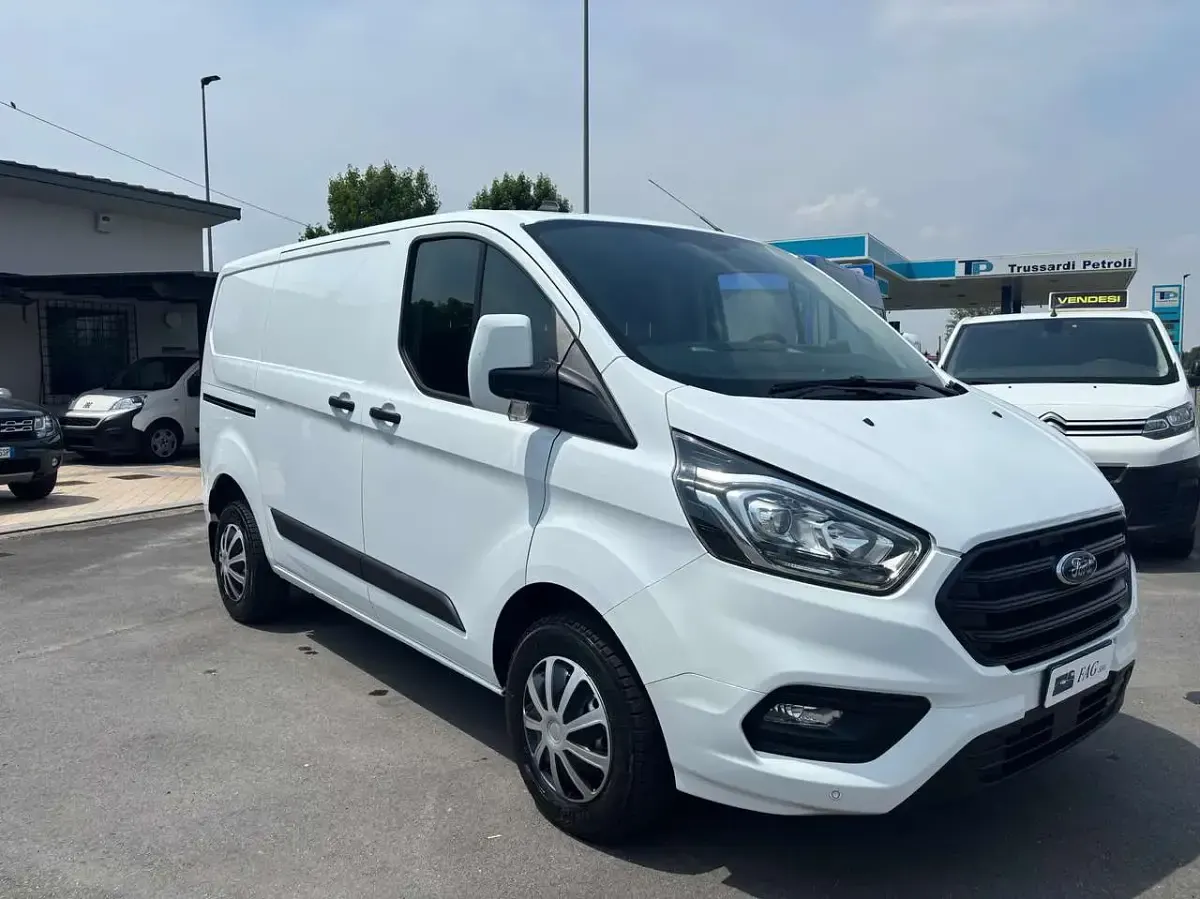Usata Ford Transit Custom 131 CV (96 kW) 2021 Bianco Furgone