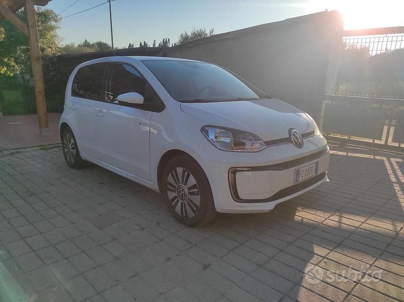 Usata VW e-up! 61 kW (83 CV) 2020 Bianco Utilitaria