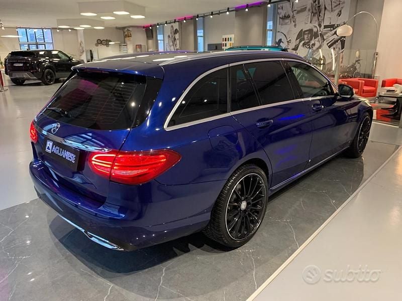 Usata Mercedes C300 Premium 245 CV (180 kW) 2019 Blu Station wagon