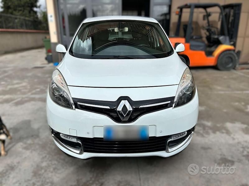 Usata Renault Scénic III XMOD 110 CV (80 kW) 2013 Bianco Monovolume