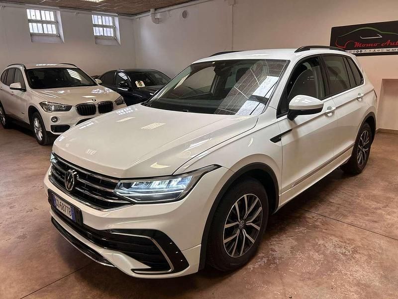 Usata VW Tiguan R-line 150 CV (110 kW) 2021 Bianco SUV