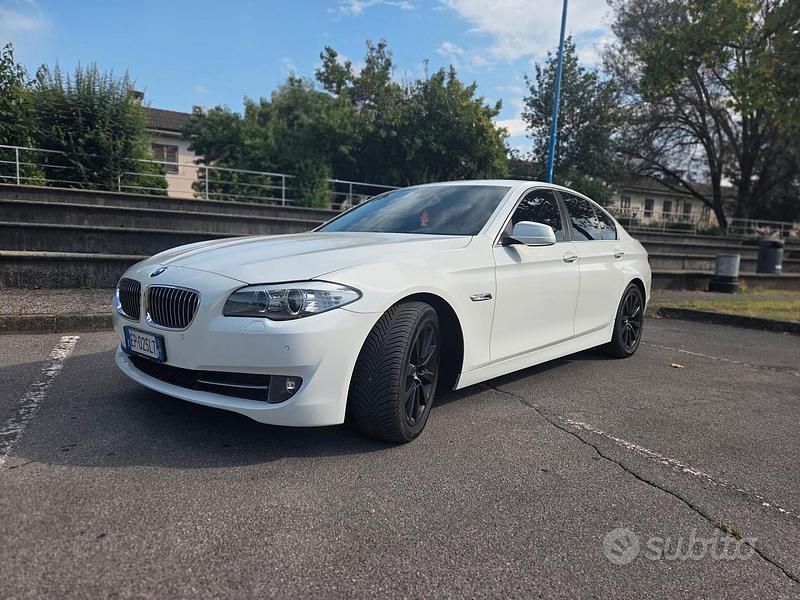 Usata BMW 530 M Sport 258 CV (189 kW) 2013 Bianco Berlina