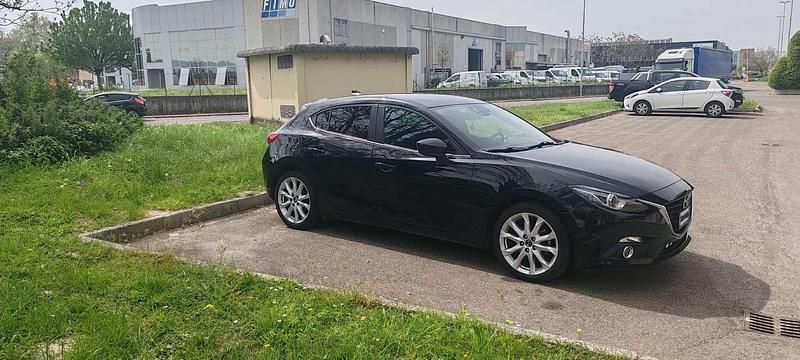 Usata Mazda 3 Exceed 105 CV (77 kW) 2017 Berlina