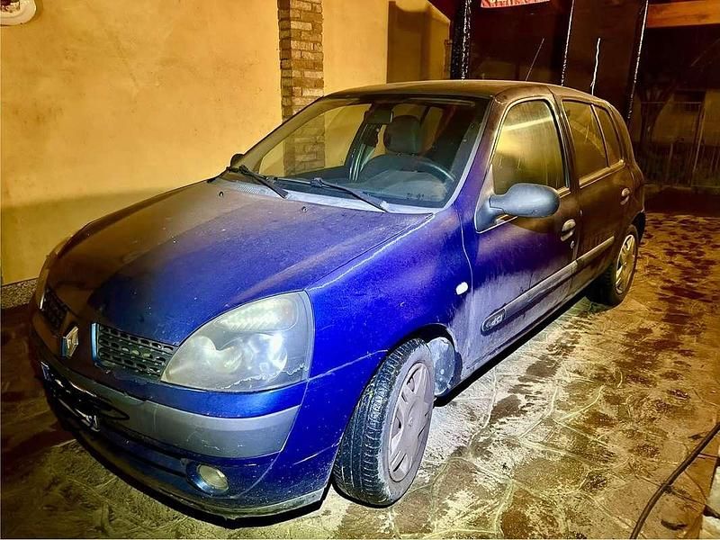 Usata Renault Clio II 65 CV (47 kW) 2003 Berlina