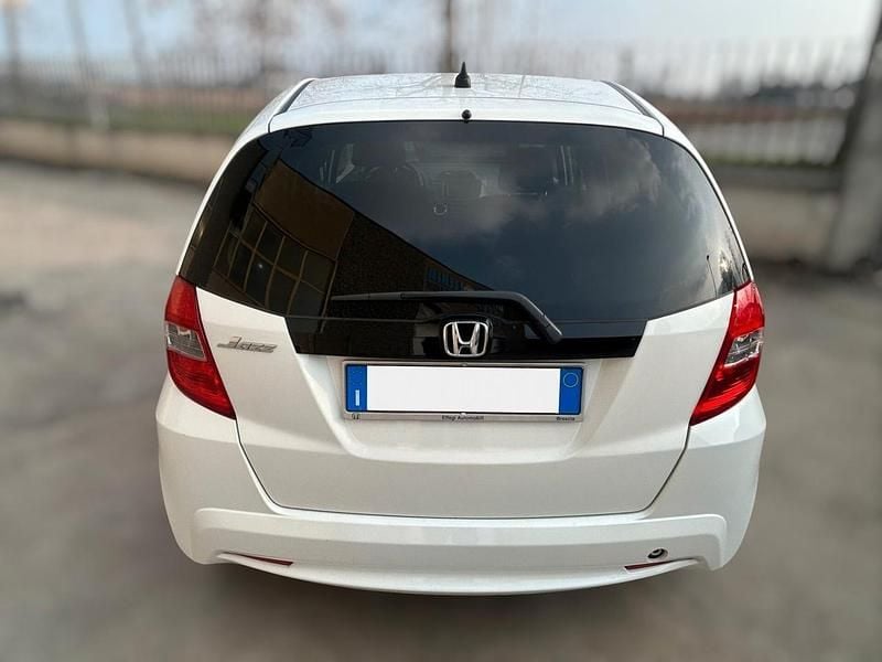 Usata Honda Jazz 99 CV (72 kW) 2015 Bianco Utilitaria