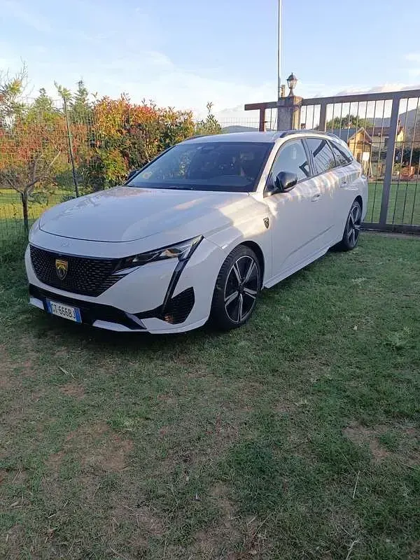Usata Peugeot 308 SW GT 131 CV (96 kW) 2024 Bianco Station wagon
