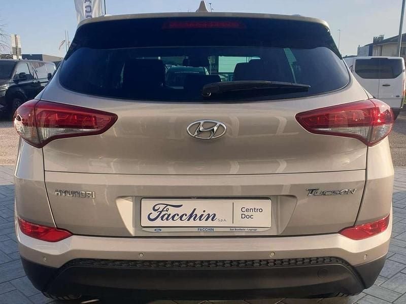 Usata Hyundai Tucson Comfort 132 CV (97 kW) 2017 Grigio SUV