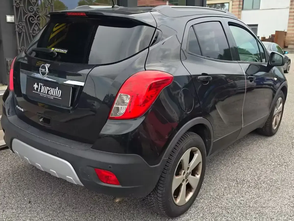 Usata Opel Mokka Cosmo 116 CV (85 kW) 2016 Nero SUV