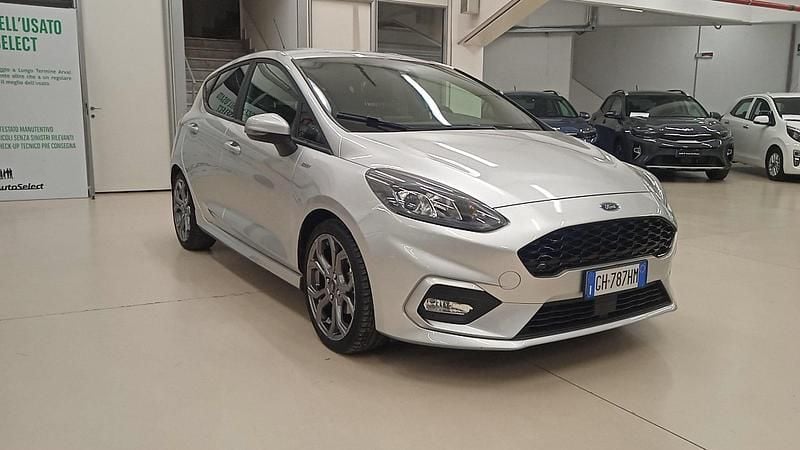 Argento Usata 2021 Ford Fiesta ST-Line Tre volumi | 13.900 € (Buon prezzo) - Immagine 1/4