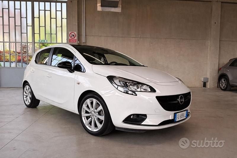 Usata Opel Corsa 90 CV (66 kW) 2016 Bianco Utilitaria