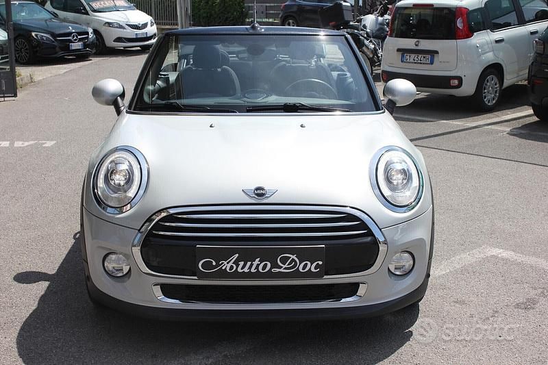 Usata Mini Cooper Cabriolet 135 CV (99 kW) 2018 Bianco Cabrio