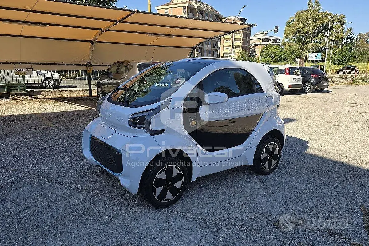 Usata XEV Yoyo 7 kW (10 CV) 2023 Bianco Utilitaria