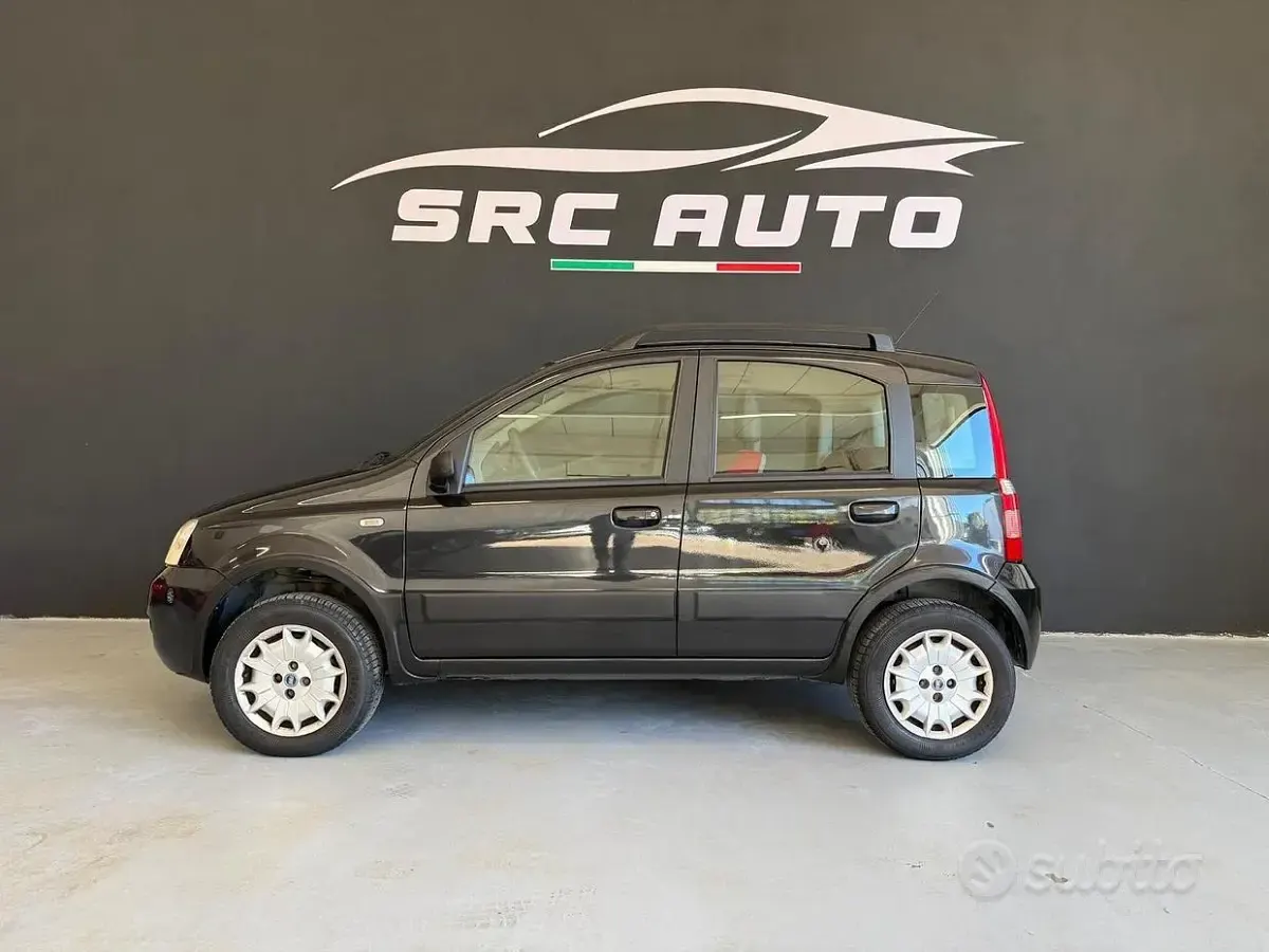 Usata Fiat Panda 4x4 Climbing 60 CV (44 kW) 2005 Nero Utilitaria