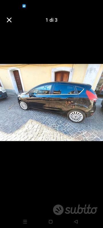 Usata Ford Fiesta 69 CV (50 kW) 2009 Nero Utilitaria
