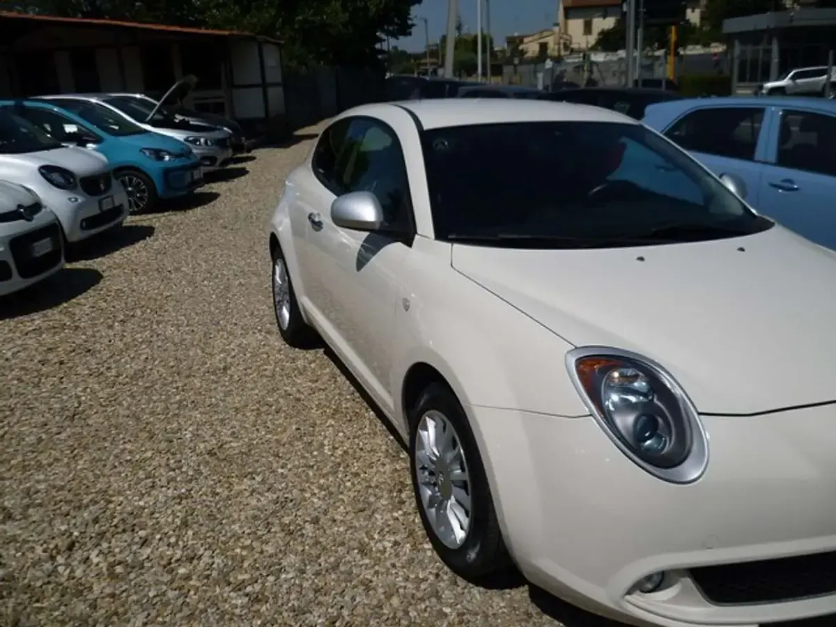 Usata Alfa Romeo MiTo Distinctive 79 CV (58 kW) 2016 Bianco Utilitaria