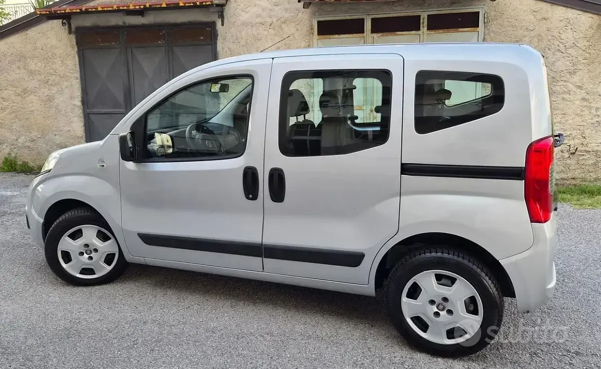 Usata Fiat Qubo Trekking 80 CV (58 kW) 2019 Grigio Monovolume