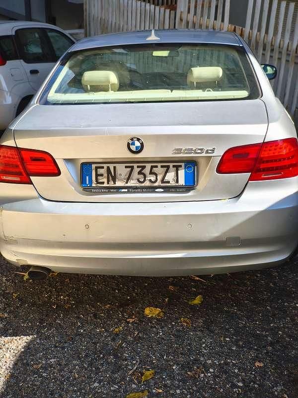 Usata BMW 320 184 CV (135 kW) 2012 Argento Coupé