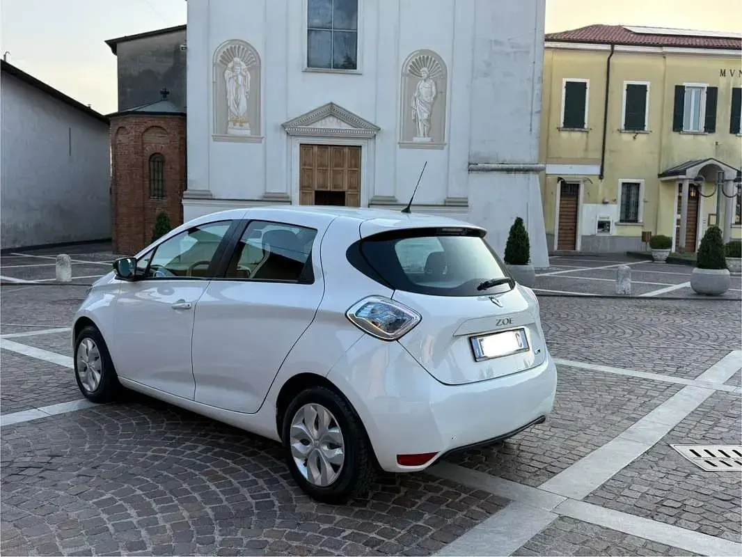 Usata Renault Zoe Life 42 kW (58 CV) 2019 Bianco Utilitaria