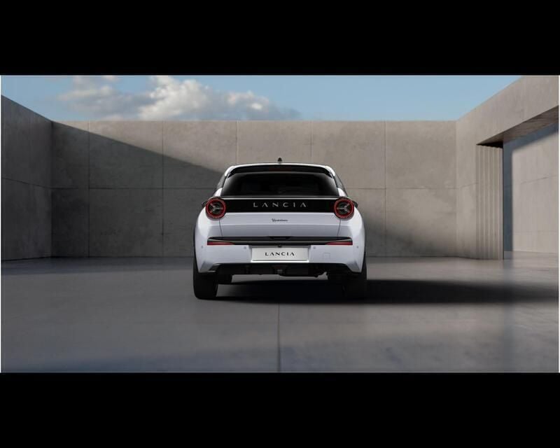 Nuova Lancia Ypsilon 99 CV (72 kW) 2025 Bianco Utilitaria
