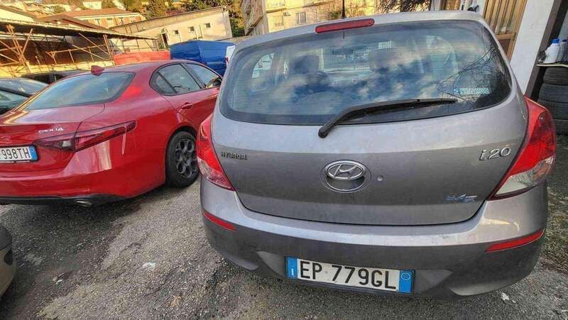 Usata Hyundai i20 Classic 86 CV (63 kW) 2013 Grigio Berlina