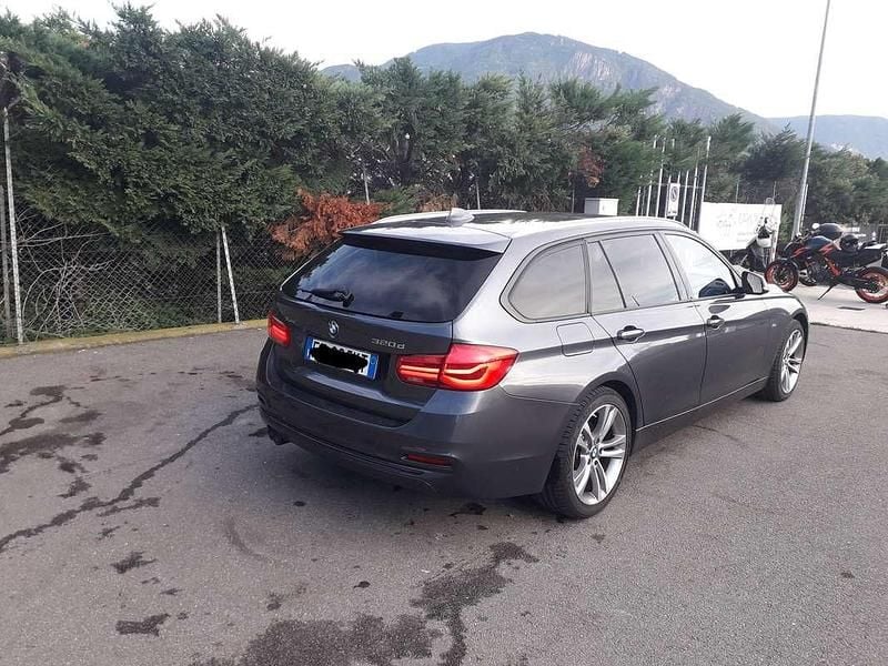Usata BMW 320 Sport Line 190 CV (139 kW) 2017 Station wagon