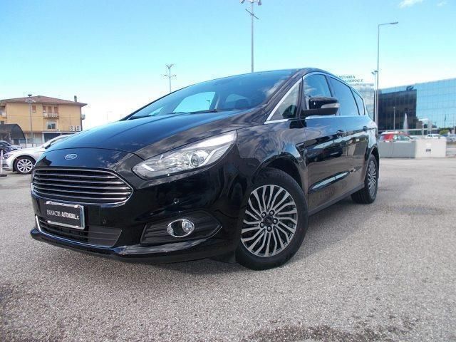 Usata Ford S-MAX Business Edition 150 CV (110 kW) 2019 Nero metallizzato Monovolume